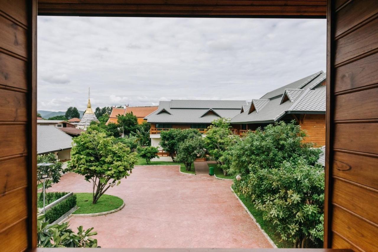 Huen Him Kong Hotel Phrae Exterior photo