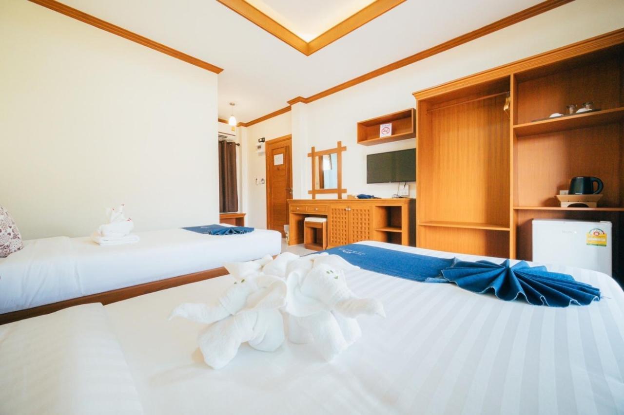 Huen Him Kong Hotel Phrae Exterior photo